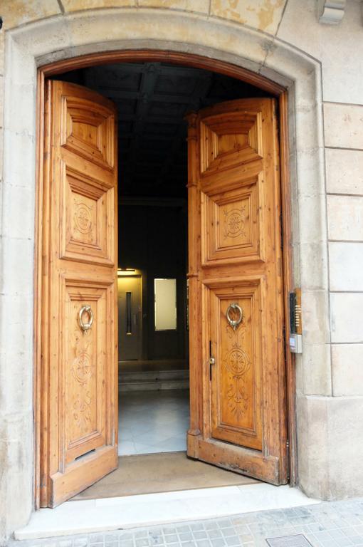 Fabrizzio'S Petit Vandrerhjem Barcelona Eksteriør bilde